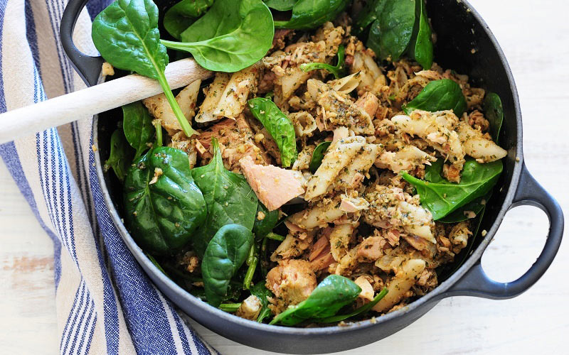 Салат с тунцом